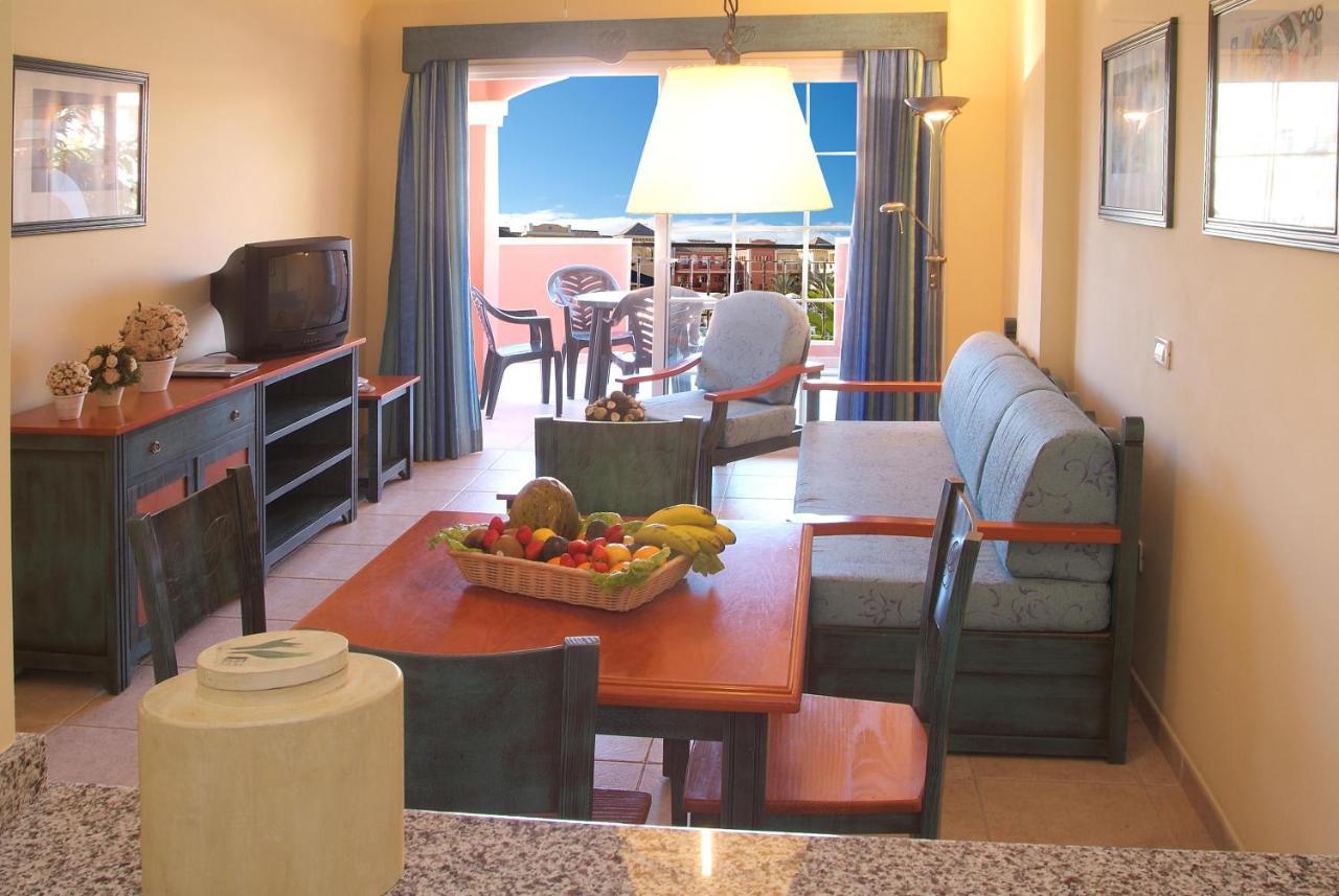 Granada Park Apartment Arona  Bagian luar foto