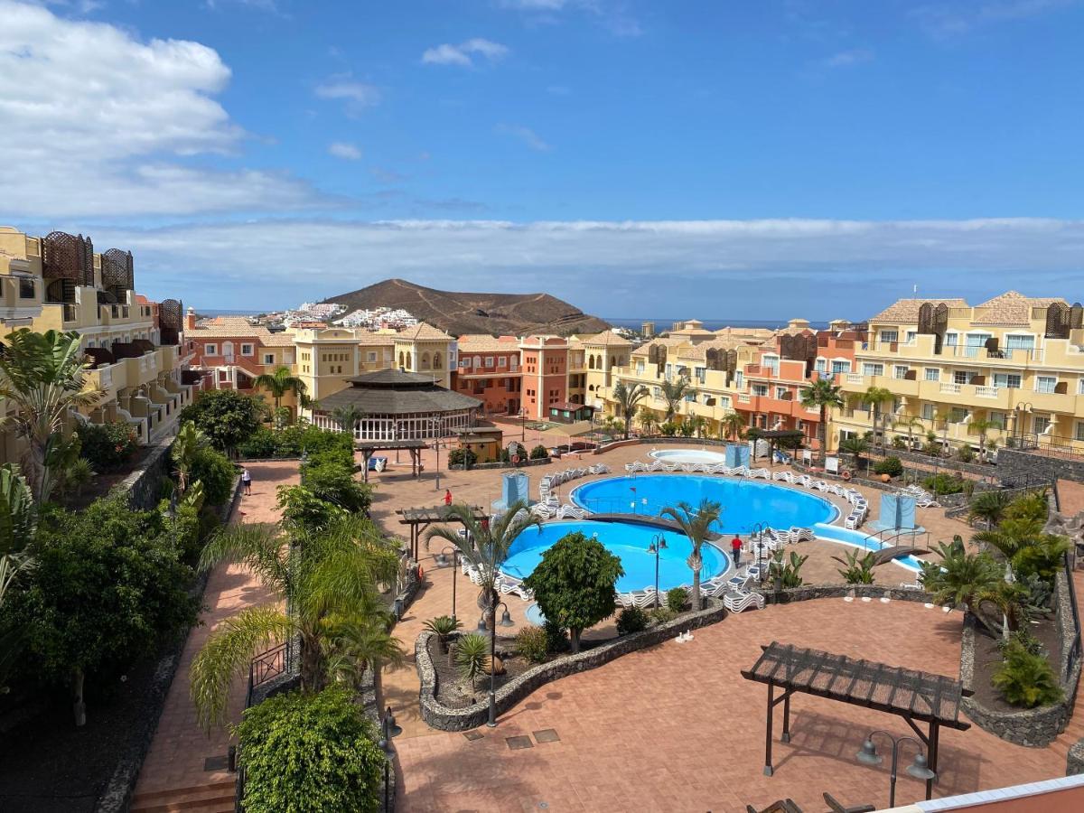 Granada Park Apartment Arona  Bagian luar foto