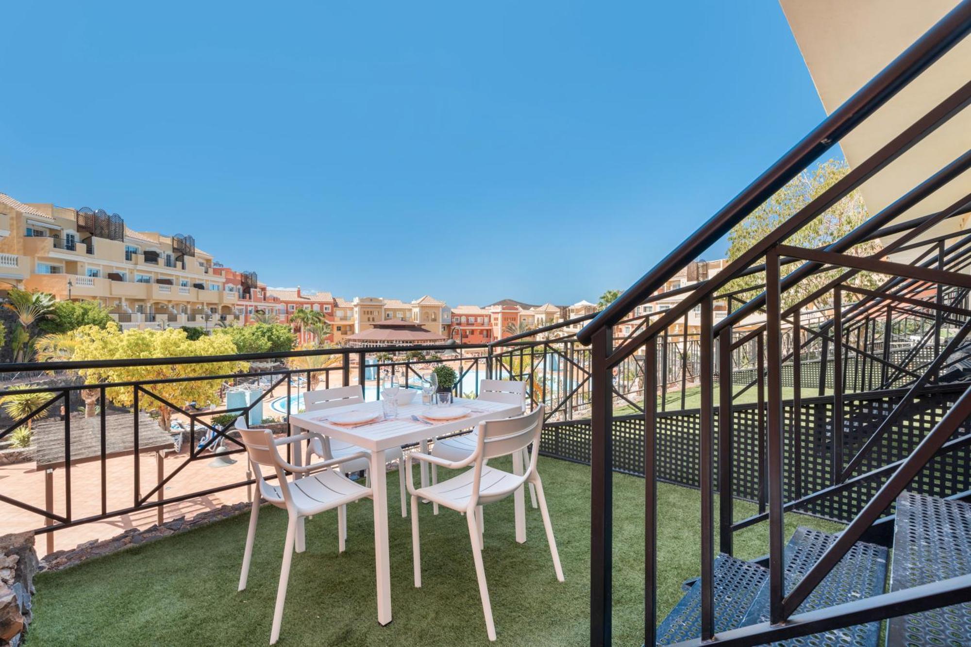 Granada Park Apartment Arona  Bagian luar foto