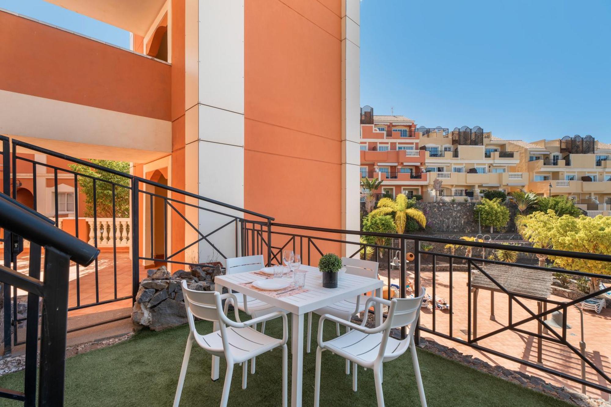 Granada Park Apartment Arona  Bagian luar foto
