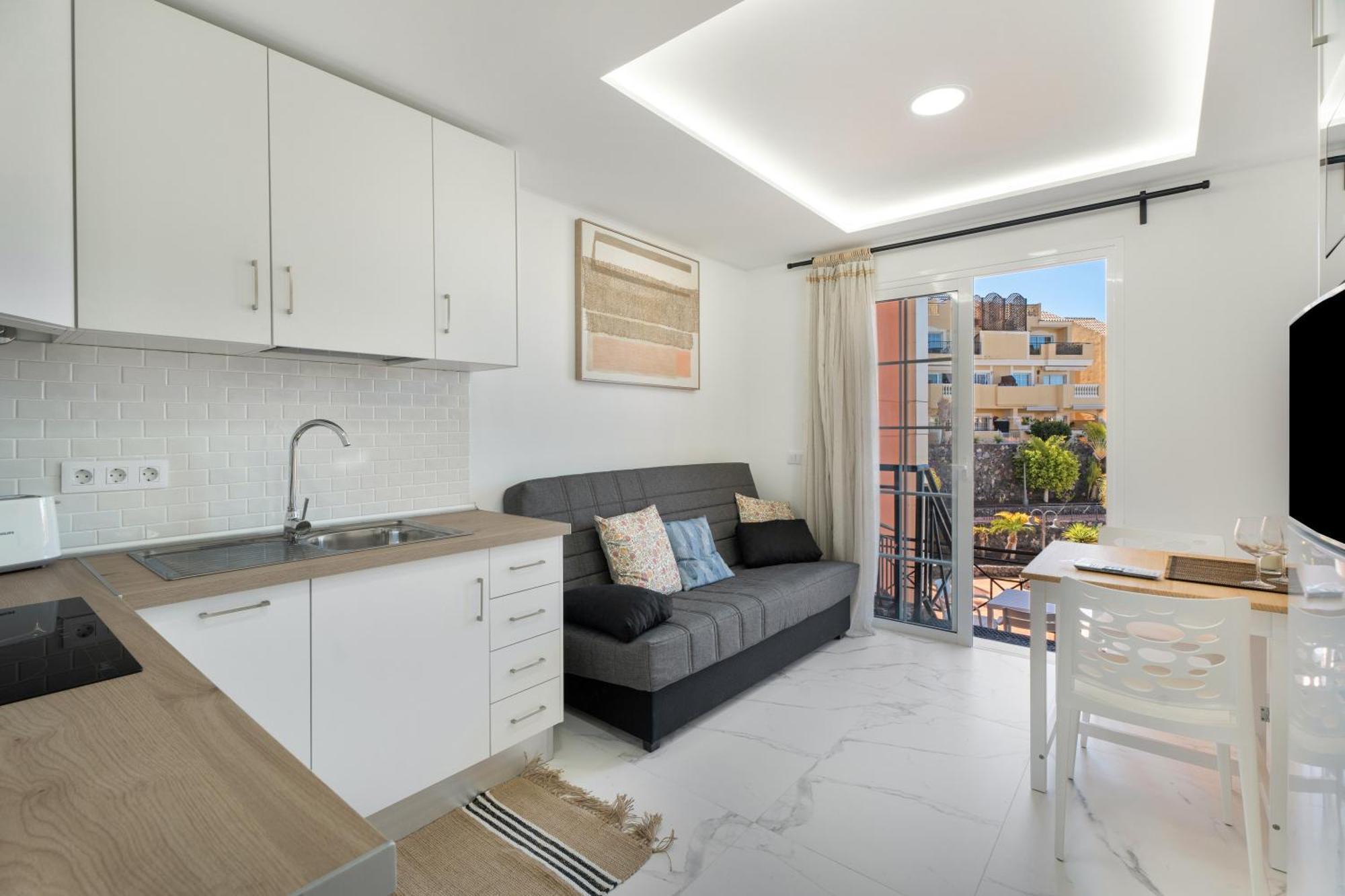 Granada Park Apartment Arona  Bagian luar foto